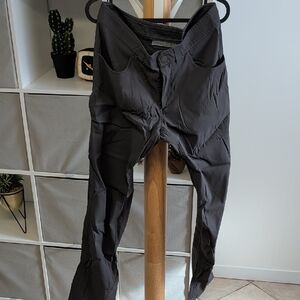 Icebreaker Charcoal Cargo Pants